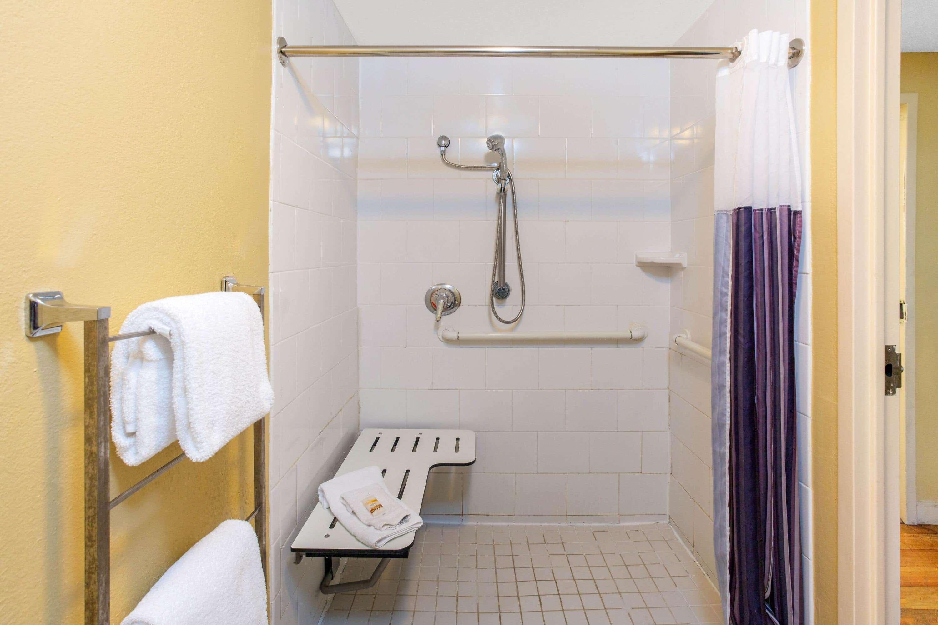 La Quinta By Wyndham Sarasota Downtown Hotel Exterior photo