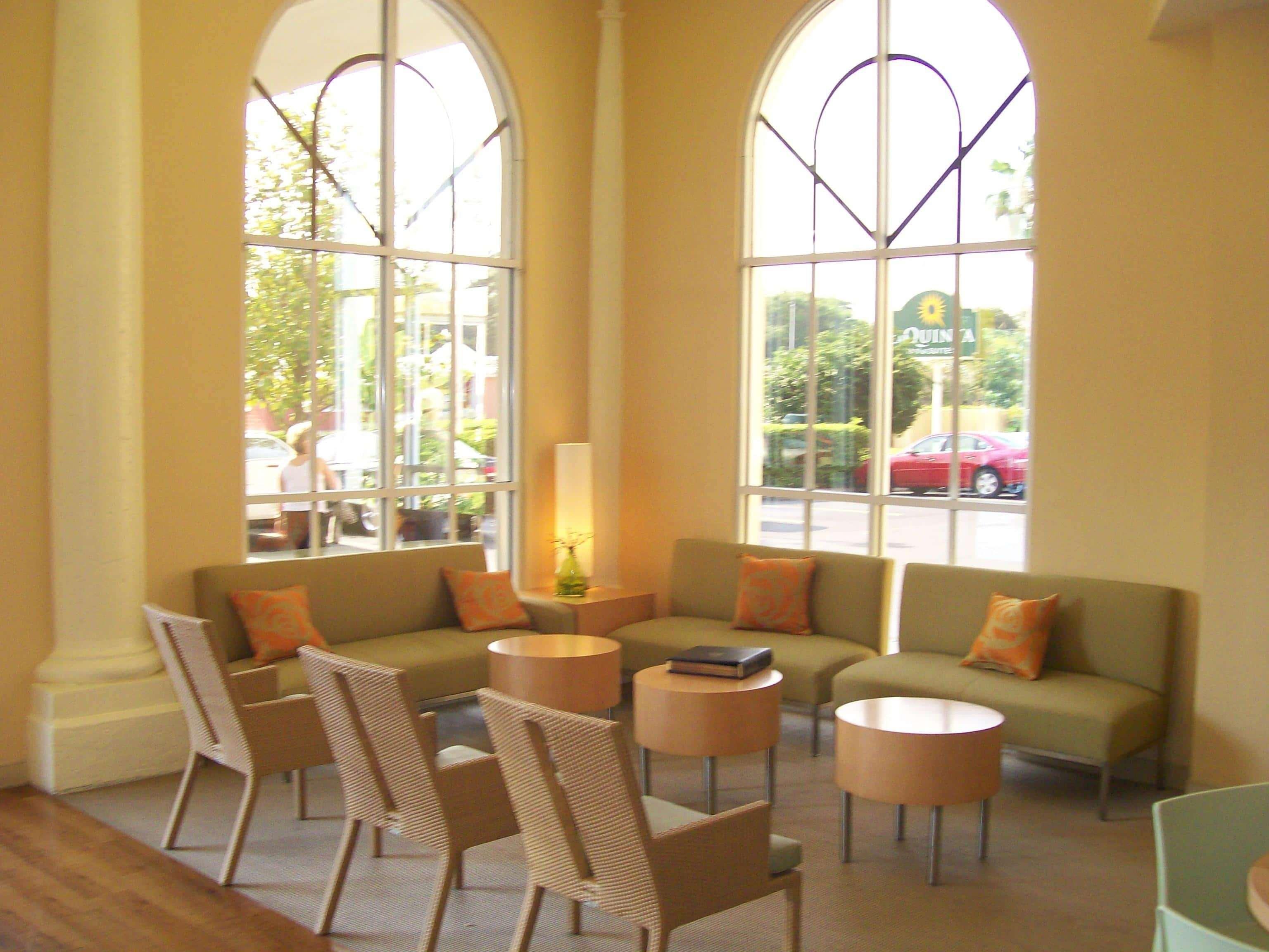 La Quinta By Wyndham Sarasota Downtown Hotel Exterior photo